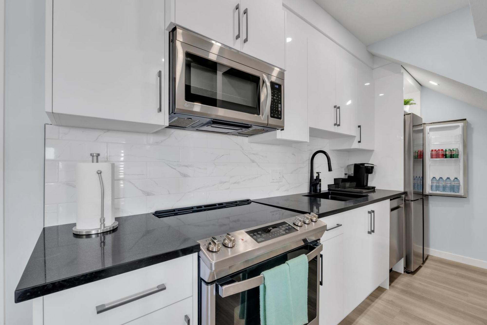 You Will Love This 2Br Guest Suite In Se YYC Eksteriør billede