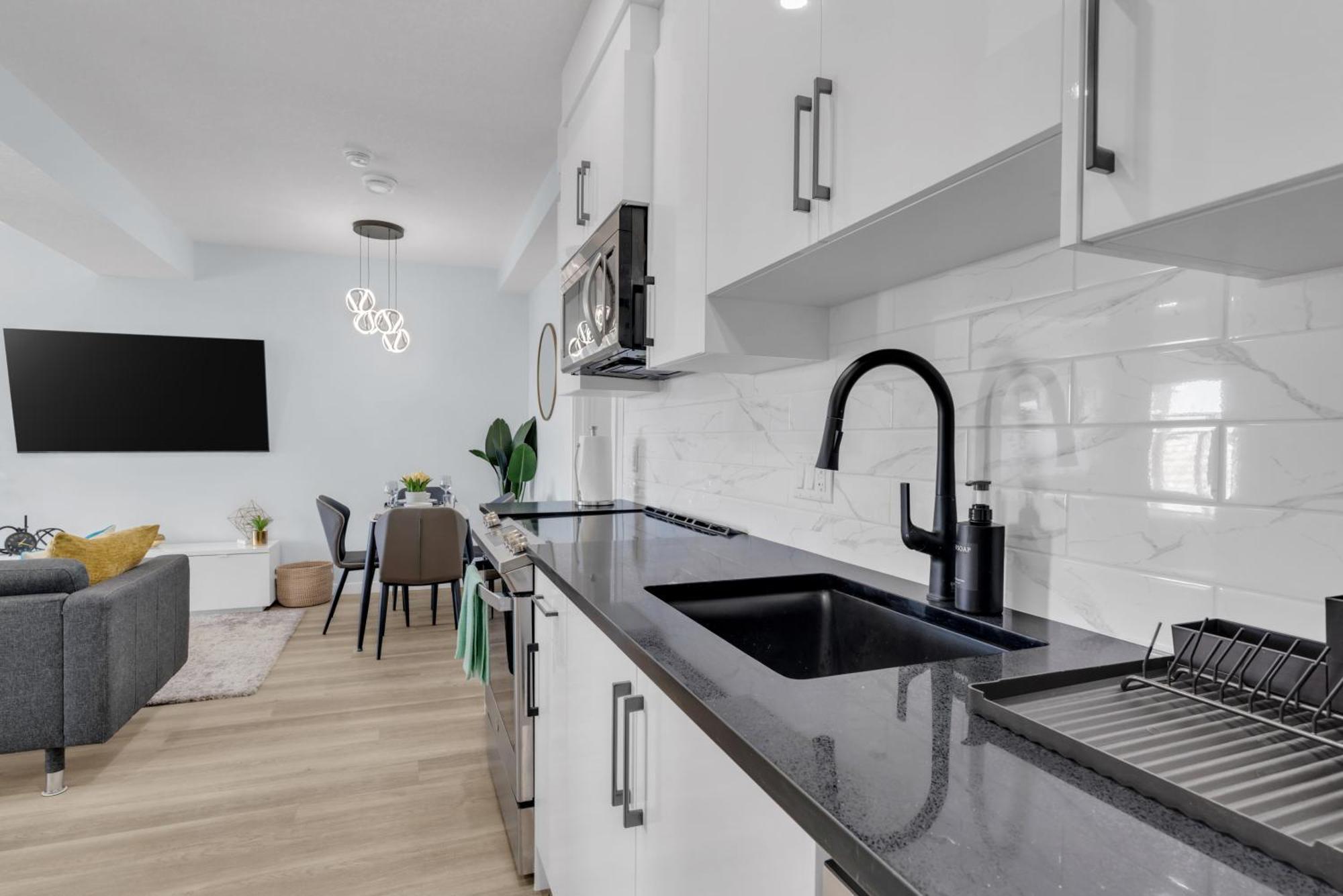 You Will Love This 2Br Guest Suite In Se YYC Eksteriør billede